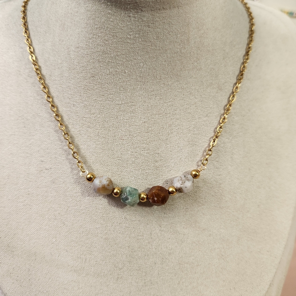 Handmade Indian Agate Beaded Necklace